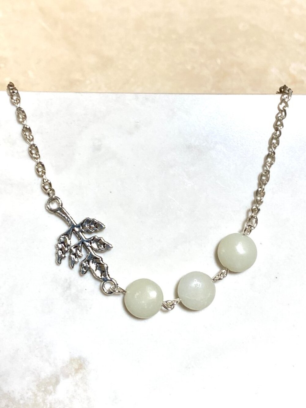 2/$20, Pale Green Serpentine Leaf Branch Short Necklace, Nature Inspired Jewelry